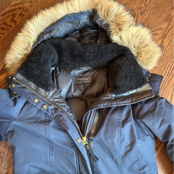 Mackage Women’s Down filled Navy Blue Jacket - Picture 6 of 9